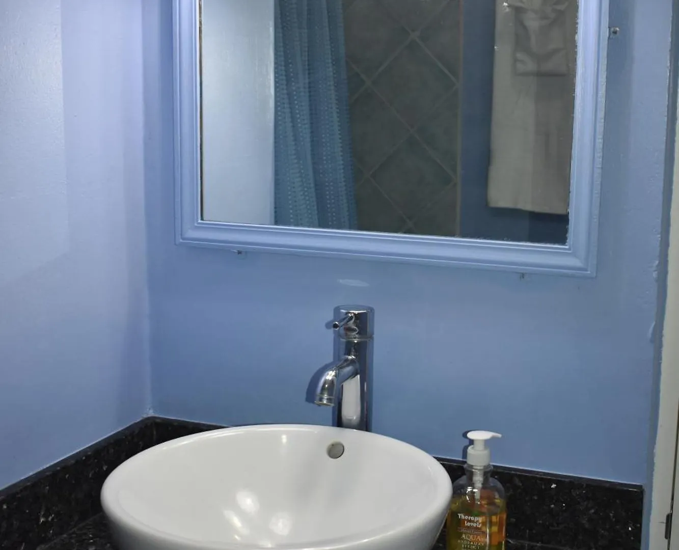 Villa Blue Vue كاسترايْزْ 0*,
