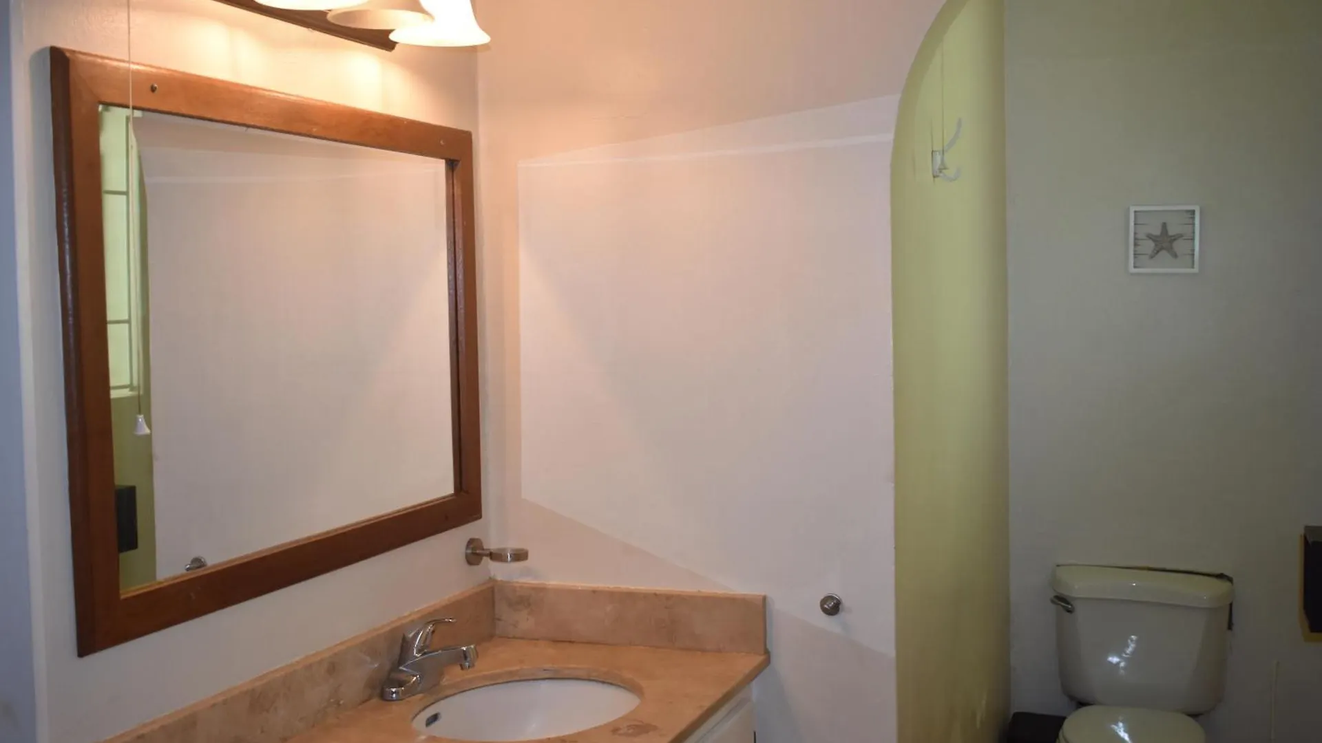 Villa Blue Vue كاسترايْزْ بيت للعطل
