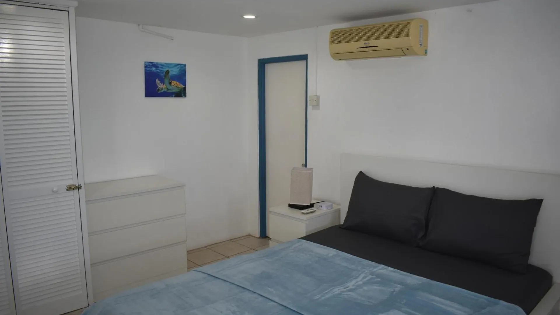 Villa Blue Vue كاسترايْزْ