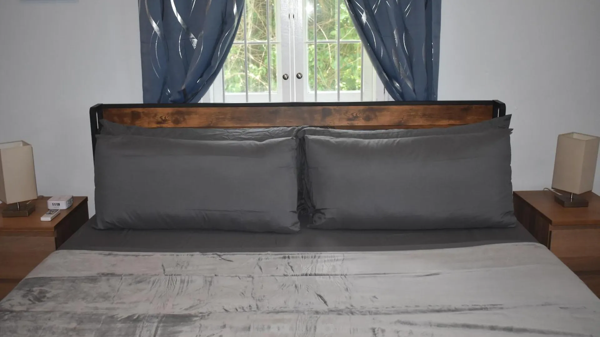 بيت للعطل Villa Blue Vue كاسترايْزْ